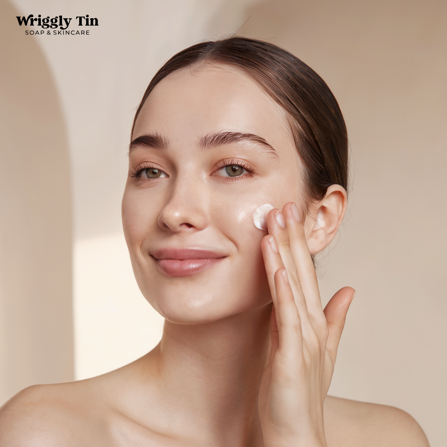 DAILY MOISTURE FACE CREAM - With Broccoli Seed + Vitamin E