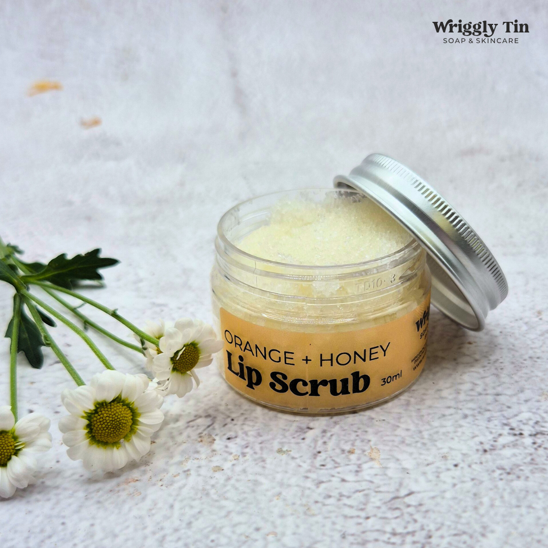 LIP SCRUB - 100% natural, with essential oils