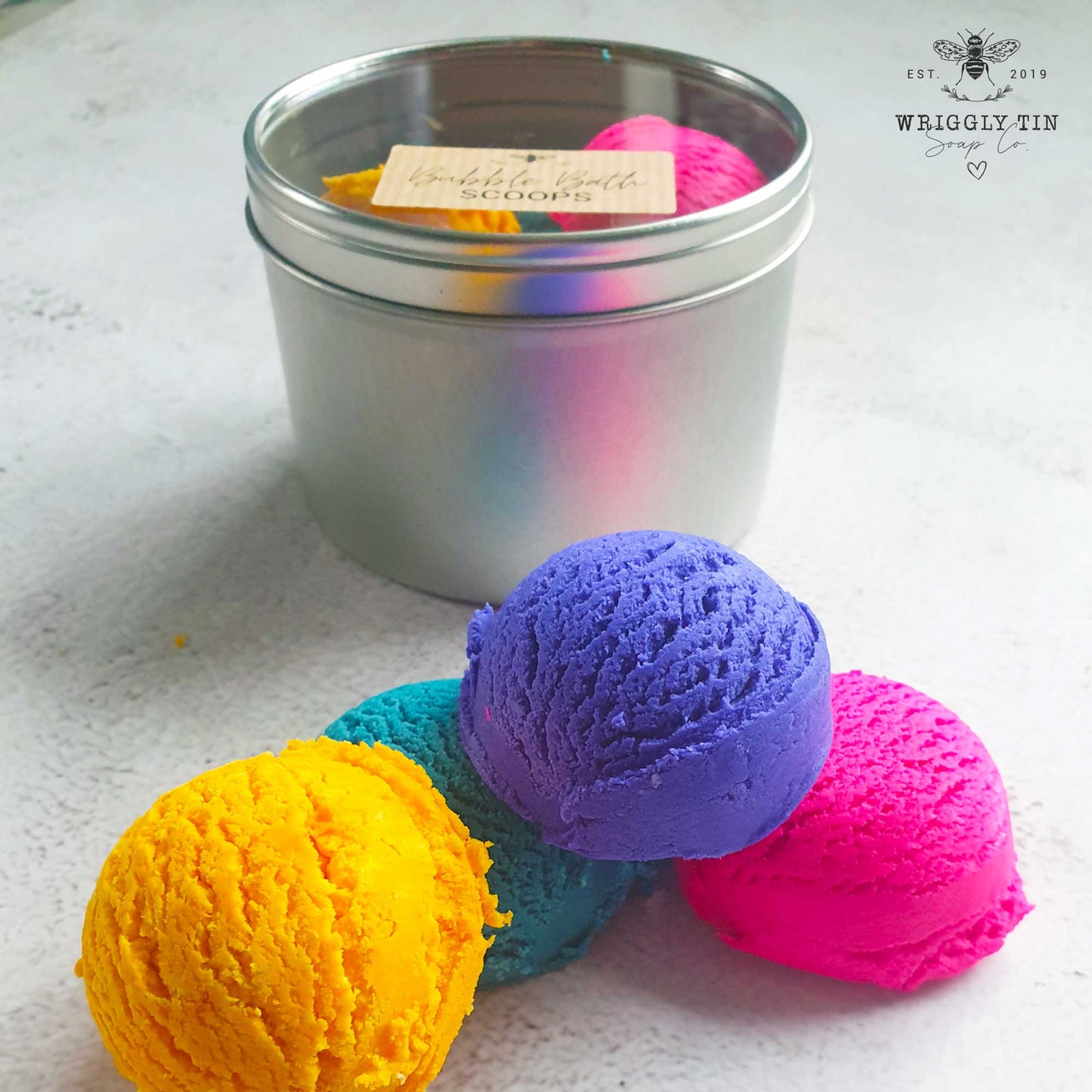 BUBBLE BATH SCOOPS - colours (set of 4 in a tin)