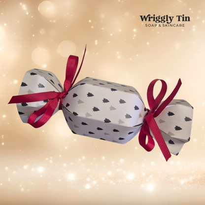 CHRISTMAS CRACKER SETS