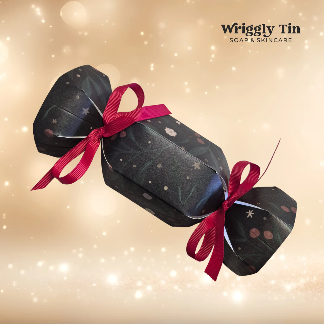 CHRISTMAS CRACKER SETS