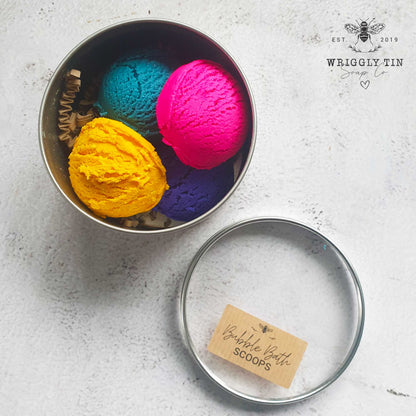 BUBBLE BATH SCOOPS - colours (set of 4 in a tin)